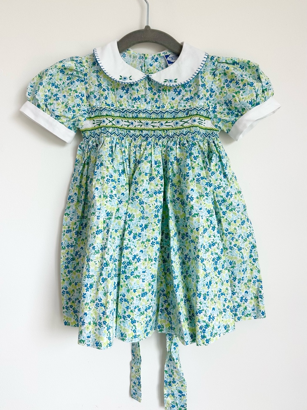 CARRIAGE BOUTIQUE Smocked Floral Peter Pan Collar Dress Blue Green Size 18M